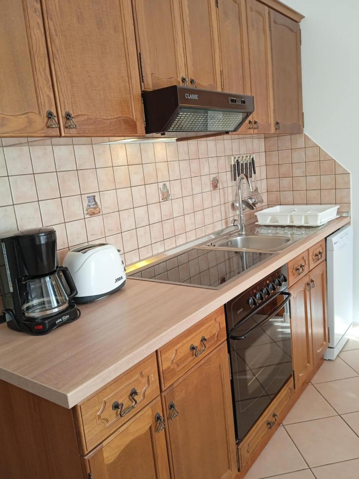 Apartmani Vesna ルン エクステリア 写真
